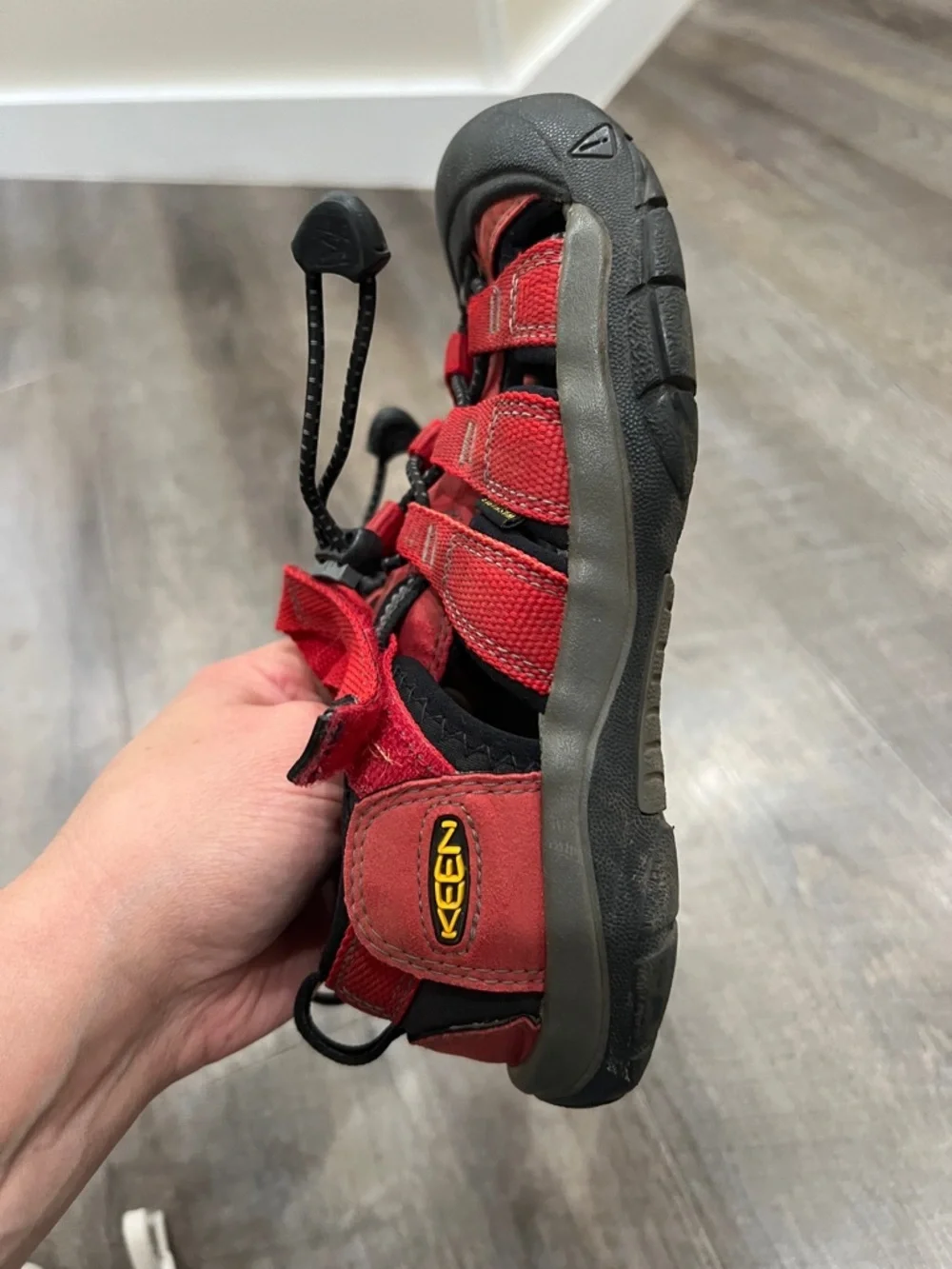 KEEN Kids Red and Black Closed-Toe Outdoor Sandals